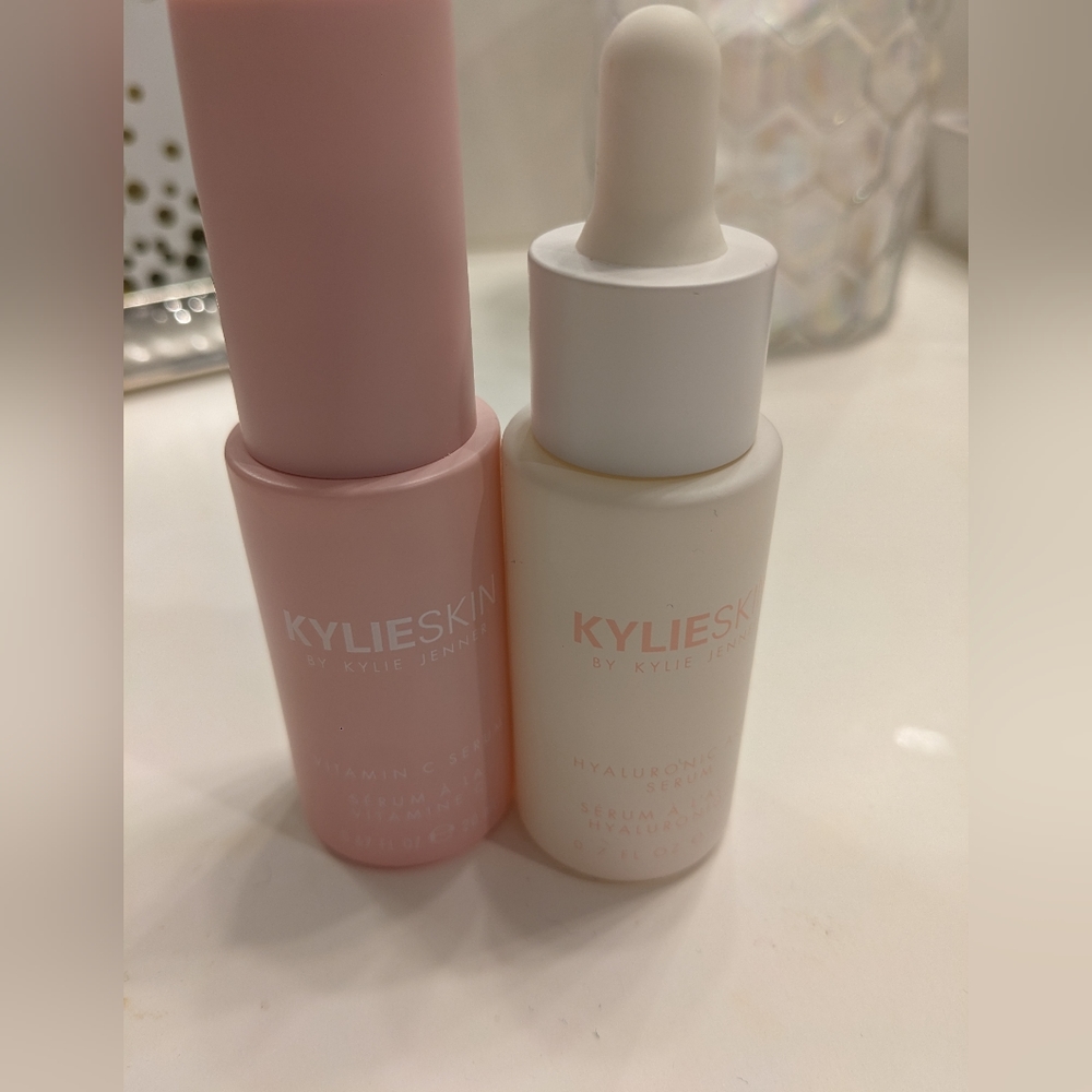 Kylie  vitamin c and hyaluronic acid serums bundle